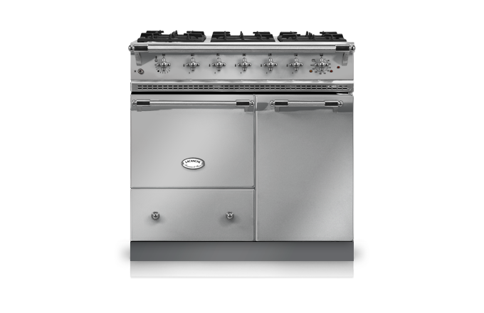 B) 900mm wide Beaune Lacanche Range Cooker